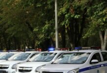 Отделы регистрации авто «Унаа» приостановили работу из-за сбоев в системе