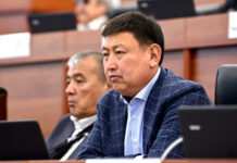 Депутаты попросили вице-спикера не быть «адвокатом» мэра Бишкека