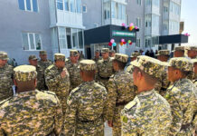 Ташиев вручил ключи от квартир пограничникам еще в одном регионе