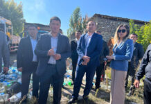 Нурдан Орунтаев выселил экс-депутата из здания. А тот написал заявление