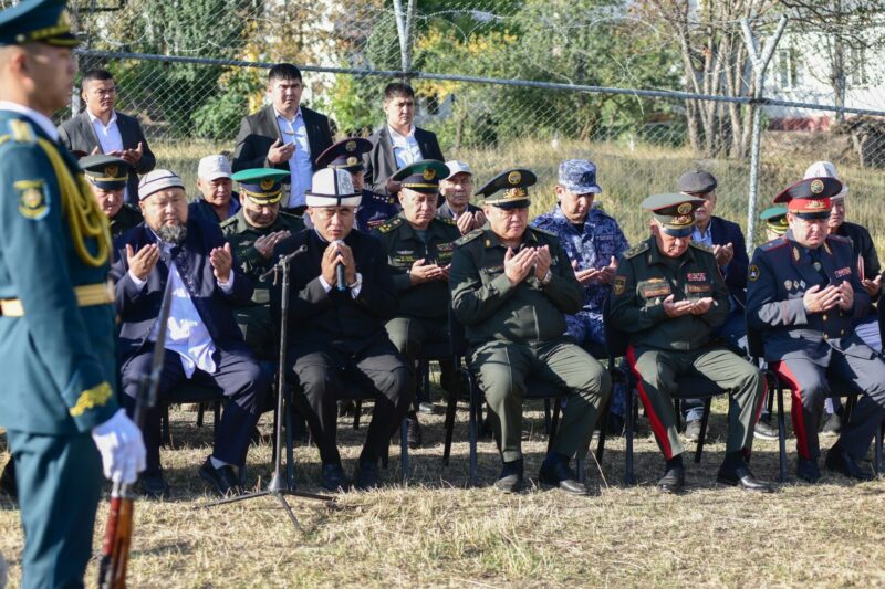 378827352 705063461649410 7948470217313723711 n Пограничная служба ГКНБ провела митинг-реквием, посвященный годовщине событий на кыргызско-таджикском участке госграницы