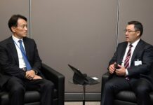 Президент Садыр Жапаров встретился с Управляющим генеральным директором АБР Вуучонг Умом