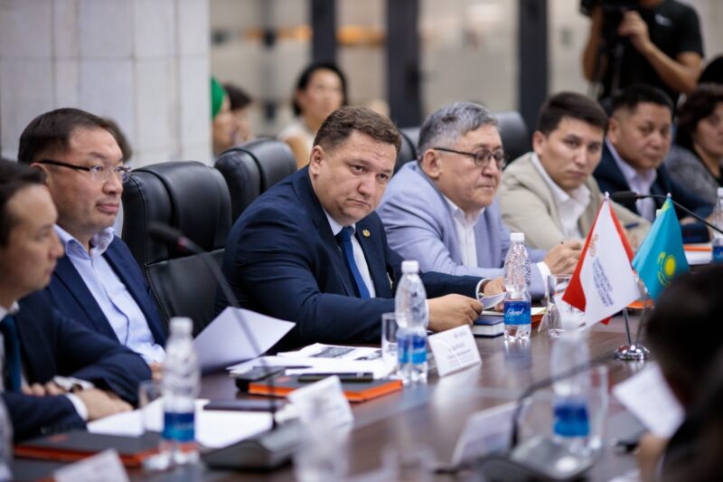 4 1 В Бишкеке прошло заседание Делового совета Казахстана и Кыргызстана