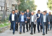 МинКаб Төрагасы Акылбек Жапаров: Бишкек штамптоочу заводунун жана “Кыргызиндустрия” ААКнын бардык объекттерин модернизациялоону тез арада бүтүрүү керек