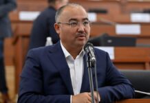 Жогорку Кеңештин Төрагасы Нурлан Шакиев: «Конституциялык соттун төрагасы баш болгон жалпы курамы жумуштан кетиши керек»