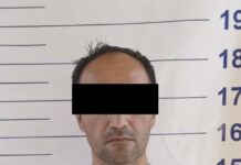 Октябрь райондук ички иштер башкармалыгынын кызматкерлери бейбаштыкка шектелген жаранды кармашты