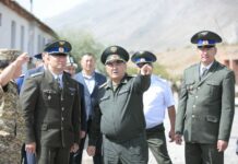 Ташиев Кара-Мык чек ара заставасына барды