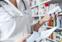 Фармбизнес жалуется на черный рынок. Власти заявляют — контрабанды лекарств нет