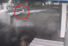 В Бишкеке машина сбила девушку. Момент ДТП попал на видео