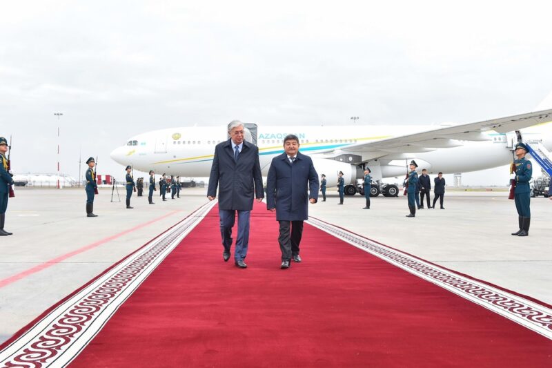 2197159.3f55ffaacecdc7acdc6c3a81a560ab5f В Кыргызстан прибыл президент Казахстана Касым-Жомарт Токаев