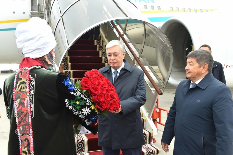 2197179.462c2690833153a3648542143469c476 В Кыргызстан прибыл президент Казахстана Касым-Жомарт Токаев