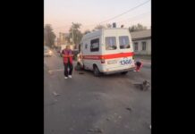 В Бишкеке произошло ДТП с участием 4 машин, в том числе с каретой скорой помощи (видео)