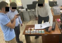 За систематическое вымогательство у бизнесменов задержан инспектор налоговой