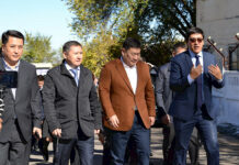 Монголиянын премьери “Кыргызалтын “ААКнын “Аффинаждоо заводу” филиалына барды