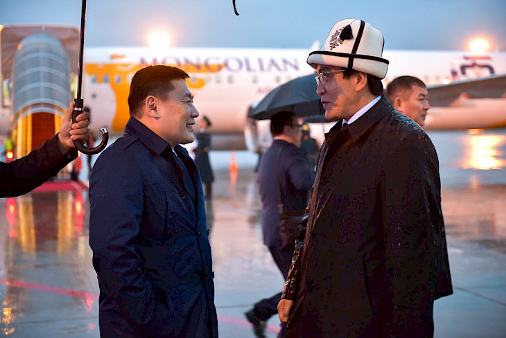 653678878c612 Премьер-министр Монголии прибыл в Кыргызстан с рабочим визитом 