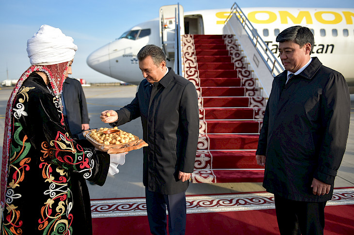6539da3d5feea Премьер-министр Таджикистана Кохир Расулзода прибыл в Кыргызстан 