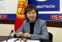 Акыйкатчы призывает судебные органы выпустить из СИЗО четверых подростков