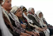 В Кыргызстане грядет пенсионная реформа. Акылбек Жапаров рассказал, что изменится