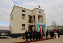 Камчыбек Ташиев открыл новое здание ГКНБ в Балыкчы