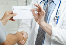 Бишкекте ооруканалардын биринде мыйзамсыз акча алуу фактысы аныкталды