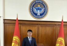 Шайлообек Атазов обратился к президенту и главе ГКНБ и отрекся от Матраимова