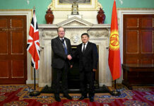 Акылбек Жапаров встретился с лорд-мэром Лондона Майклом Майнелли