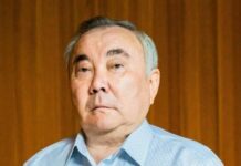 Умер младший брат Нурсултана Назарбаева Болат Назарбаев