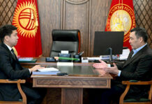 Садыр Жапаров принял посла КР в Беларуси Эрбола Султанбаева