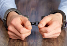 ГКНБ КР: За организацию рейдерского захвата месторождения, а также за связь с ОПГ задержан мэр Токтогула