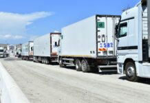 Перед КПП «Ак-Тилек – автодорожный» скопилось более 460 легковых и грузовых машин