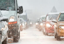 Снег в Бишкеке. Мэрия призвала горожан пересесть на общественный транспорт