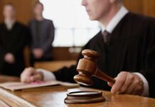 Бишкекте кызмат абалынан пайдаланган сот аткаруучуга кылмыш иши козголду