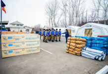 ЮНИСЕФ Кыргызстандын Өзгөчө кырдаалдар министрлигине 25 чоң чатыр тапшырды