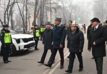 ИИМдин Баңгизаттарды мыйзамсыз жүгүртүүгө каршы күрөшүү кызматына 28 автоунаа тапшырылды