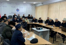 Вакцинация от кори и религия – В Бишкеке провели круглый стол совместно с имамами