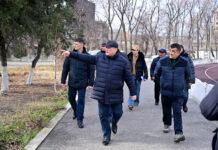 «Чьё кафе? Бакиевых? Возвращайте!» — Ташиев потребовал вернуть государству землю под кафе в Жалал-Абаде