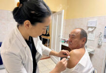 Глава Минздрава призвал кыргызстанцев пройти вакцинацию от COVID-19