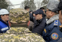 Садыр Жапаров проинспектировал ход восстановительных работ на ТЭЦ Бишкека