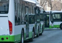 Алмаз Алымбеков: В Бишкеке общественный транспорт работает минимум до 22:00