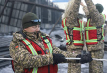 Авария на ТЭЦ. В ликвидации задействованы 557 сотрудников МЧС и местных служб