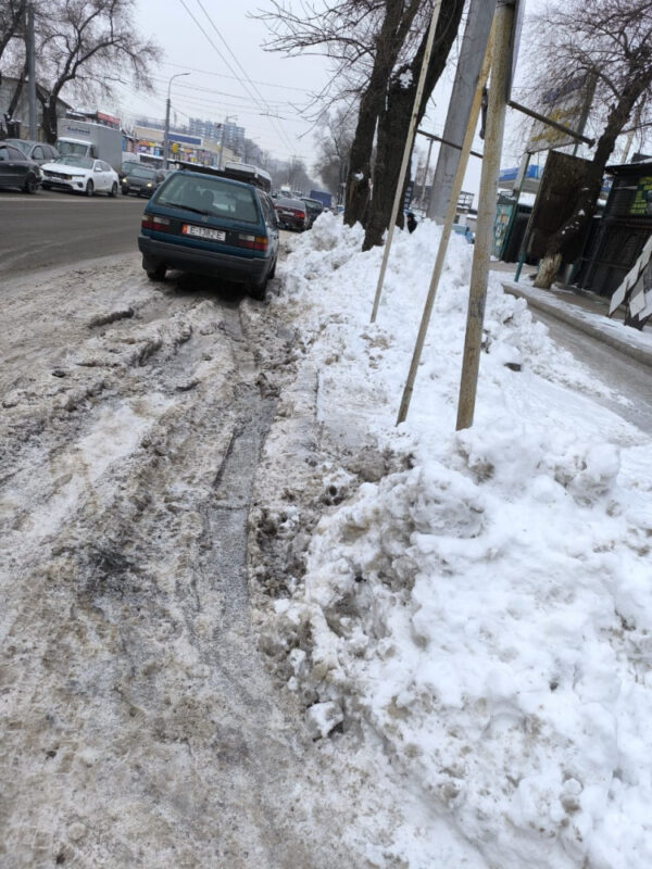 2024 02 20 19 59 15 631761 В Бишкеке штрафуют владельцев рынков и кафе за неубранный снег