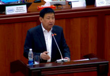 Сват Садыра Жапарова потребовал лишить Сооронбая Жээнбекова статуса экс-президента