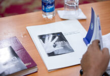 В Оше более 16 лет защищают права кыргызских мигрантов. Теперь их работа под угрозой из-за закона об НКО