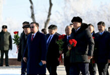 Председатель парламента Монголии возложил цветы в комплексе «Ата-Бейит»