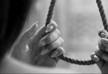 В Токтогуле милиция выясняет причины самоубийства молодой женщины