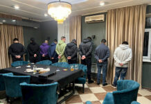 УКМК: Бишкекте мыйзамсыз кумар оюндарын уюштурган кылмыштуу топ кармалды