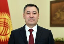 Садыр Жапаров поздравил женщин Кыргызстана с 8 Марта