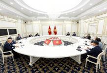 Садыр Жапаров принял принца Рахима Ага Хана