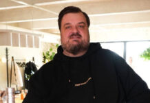 Умер спортивный комментатор Василий Уткин