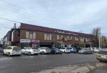 Еще два рынка передали государству. Владелец задержан